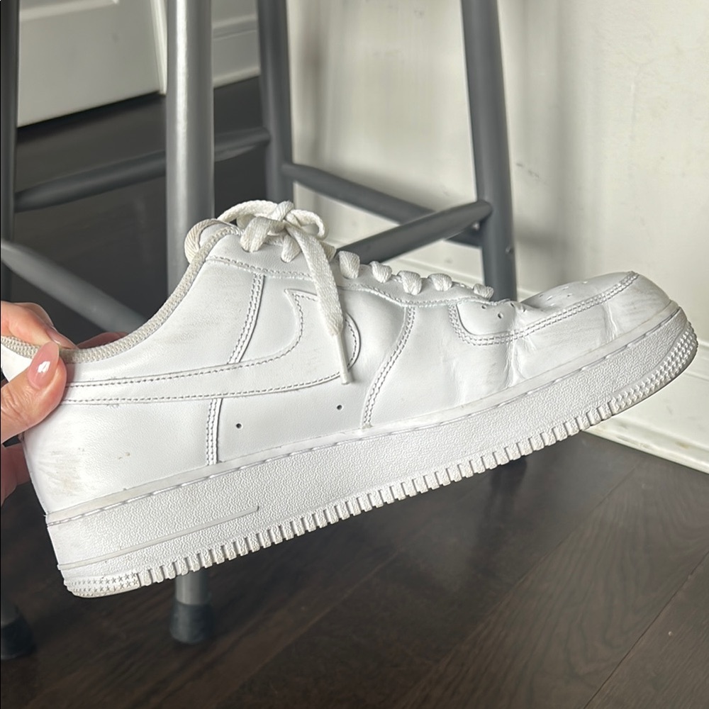 Nike Men's air forces size 10.5